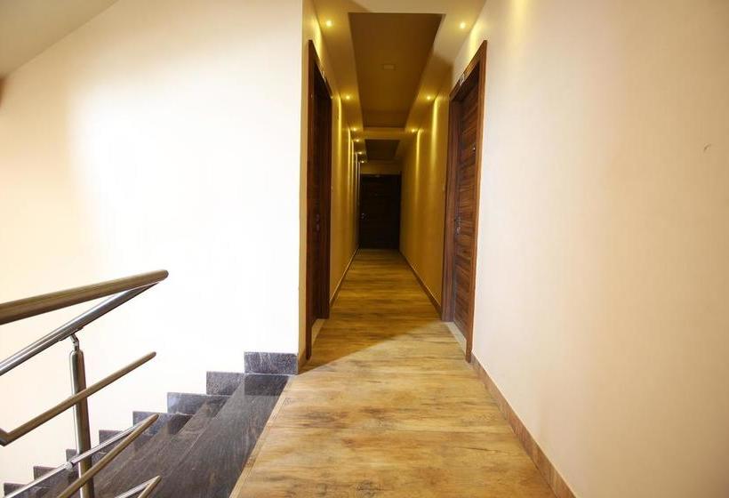 בית מלון כפרי Narayan Inn