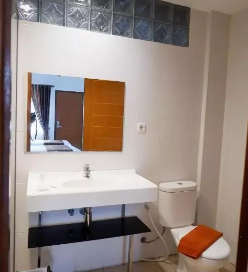 Hotel Netral Jombang