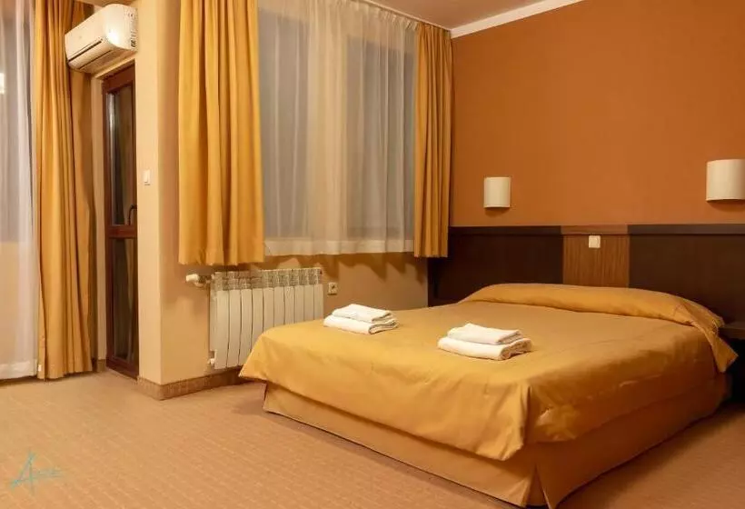 ホテル Ostrova Holiday Village