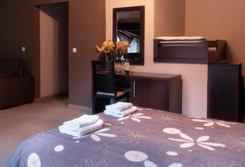 호텔 Ostrova Holiday Village