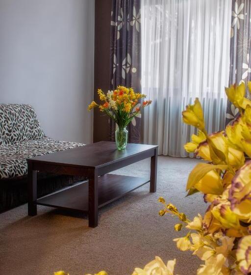 호텔 Ostrova Holiday Village