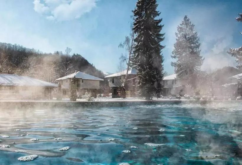 ホテル Ostrova Holiday Village
