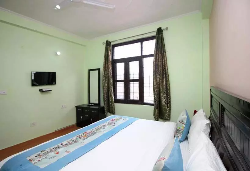 ホテル Hd View Point By OYO Rooms