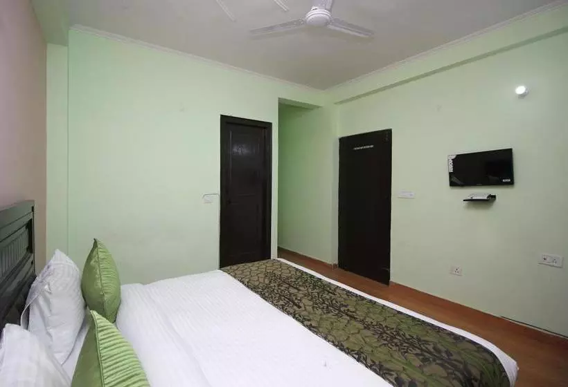 ホテル Hd View Point By OYO Rooms