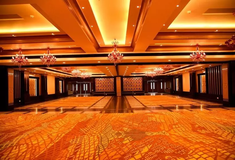 Hotelli Royal Cliff