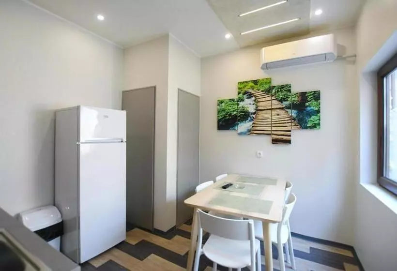 مُتل Atrijum Apartments And Rooms