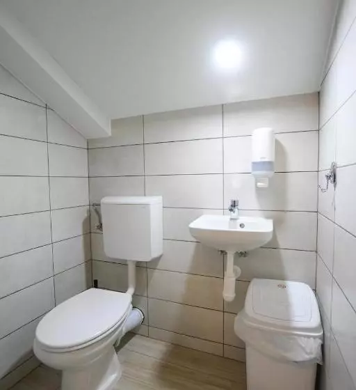 مُتل Atrijum Apartments And Rooms