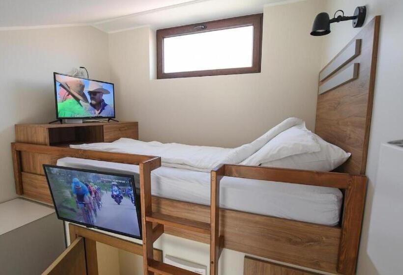 مُتل Atrijum Apartments And Rooms