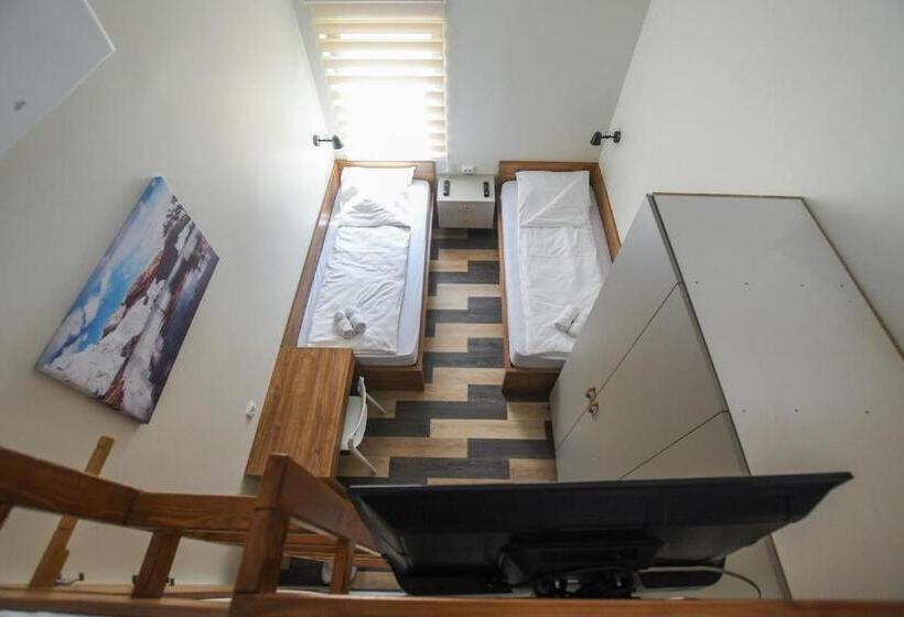 مُتل Atrijum Apartments And Rooms