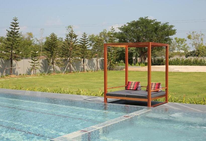 Navela Hotel & Convention