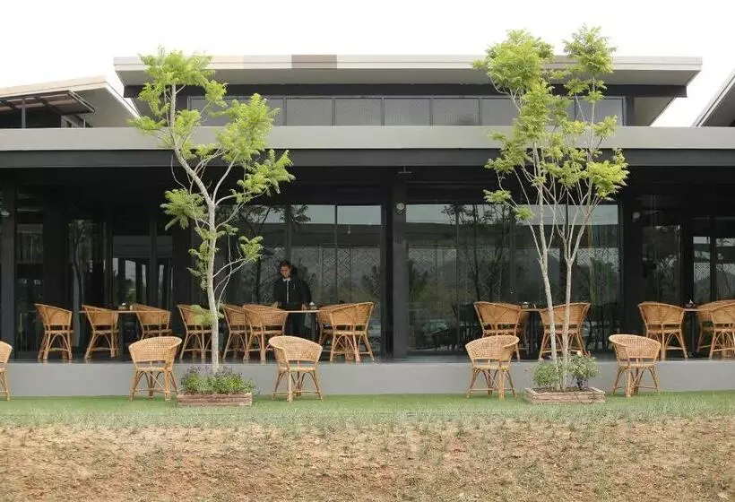 Navela Hotel & Convention