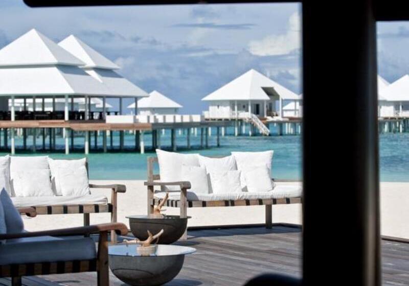 Diamonds Thudufushi Maldives Resort & Spa