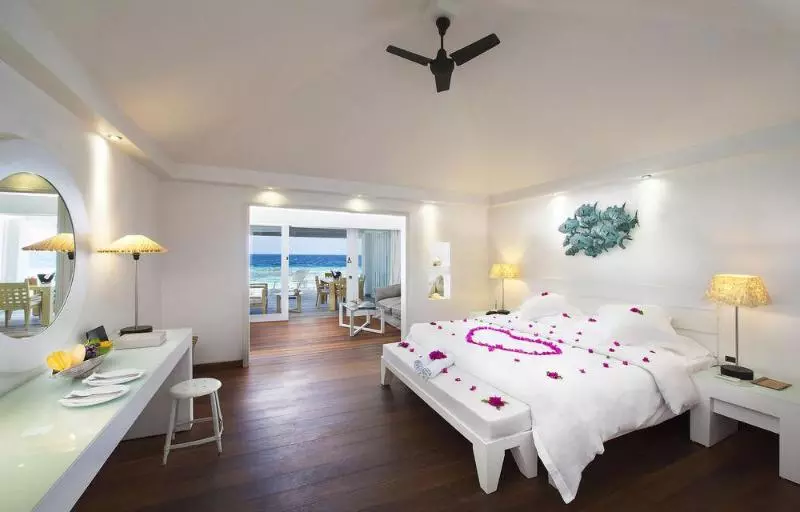 Diamonds Thudufushi Maldives Resort & Spa
