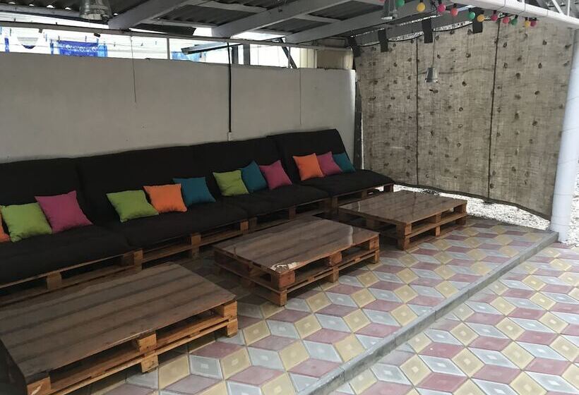 リゾートホテル Ekoterem