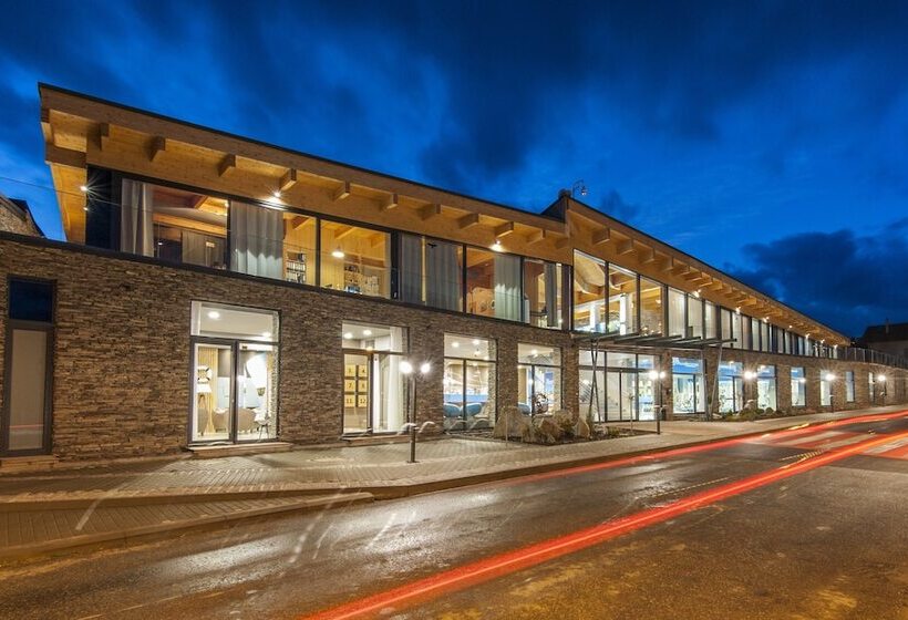 אתר נופש Marina Liptov Pri Liptovskej Mare