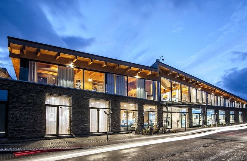 אתר נופש Marina Liptov Pri Liptovskej Mare