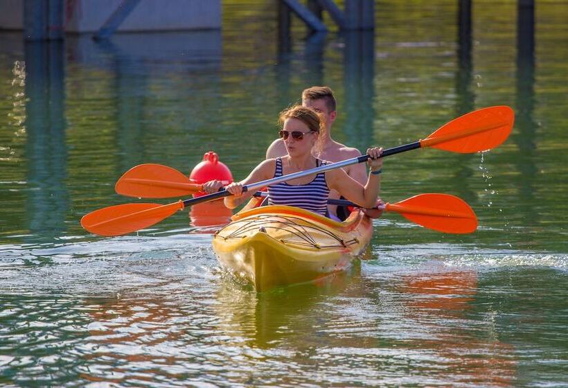 אתר נופש Marina Liptov Pri Liptovskej Mare