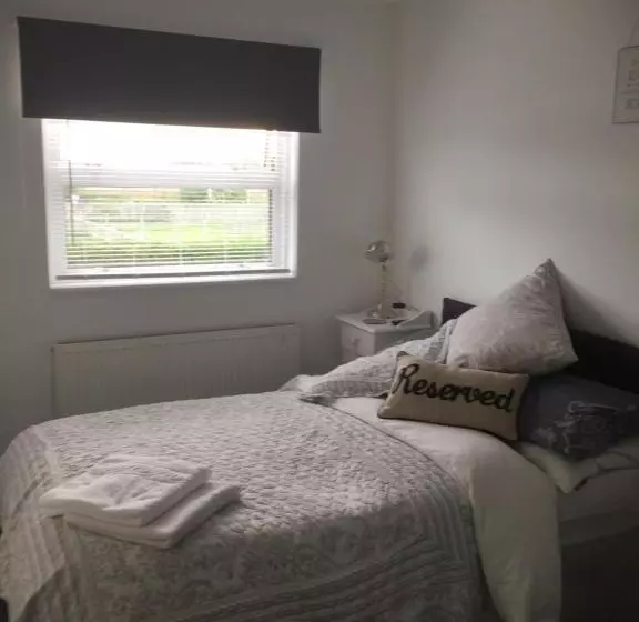 Southend Airport Bed & Breakfast