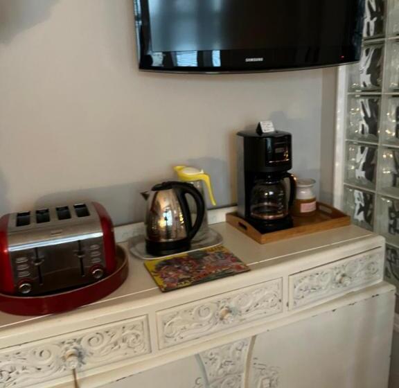 Southend Airport Bed & Breakfast