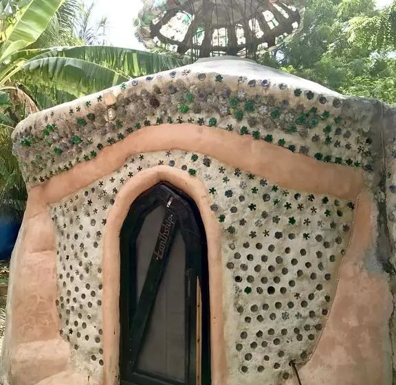 هاستل Haiti Communitere