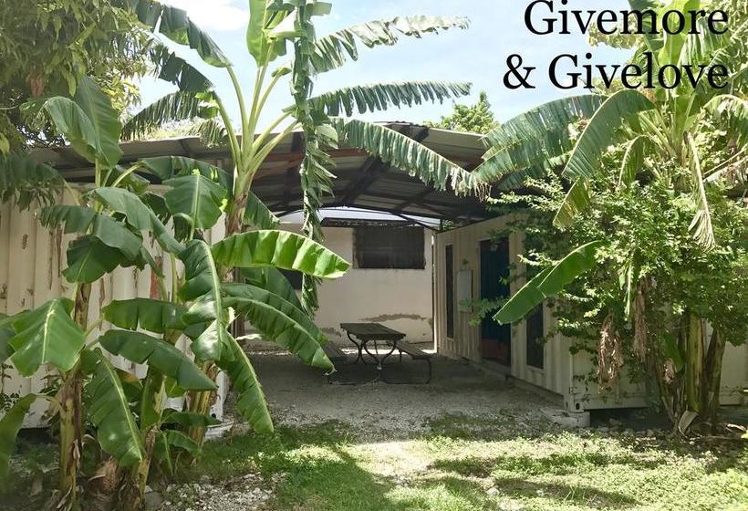 هاستل Haiti Communitere