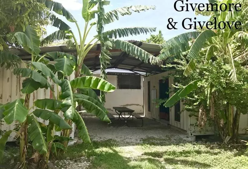 هاستل Haiti Communitere