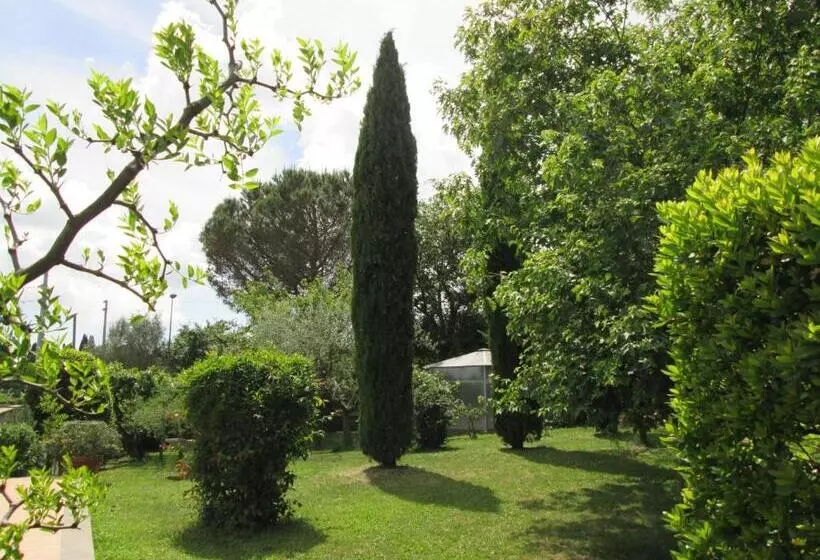 Aamiaismajoitus (B&B) Alloggio Turistico La Balocca