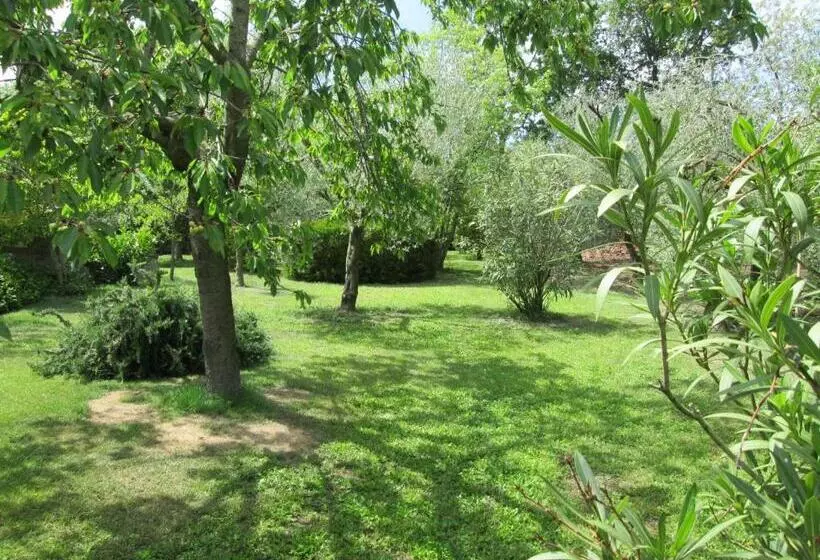 Aamiaismajoitus (B&B) Alloggio Turistico La Balocca