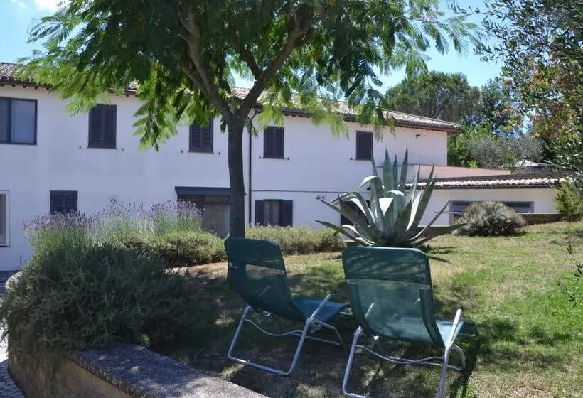 Aamiaismajoitus (B&B) Alloggio Turistico La Balocca
