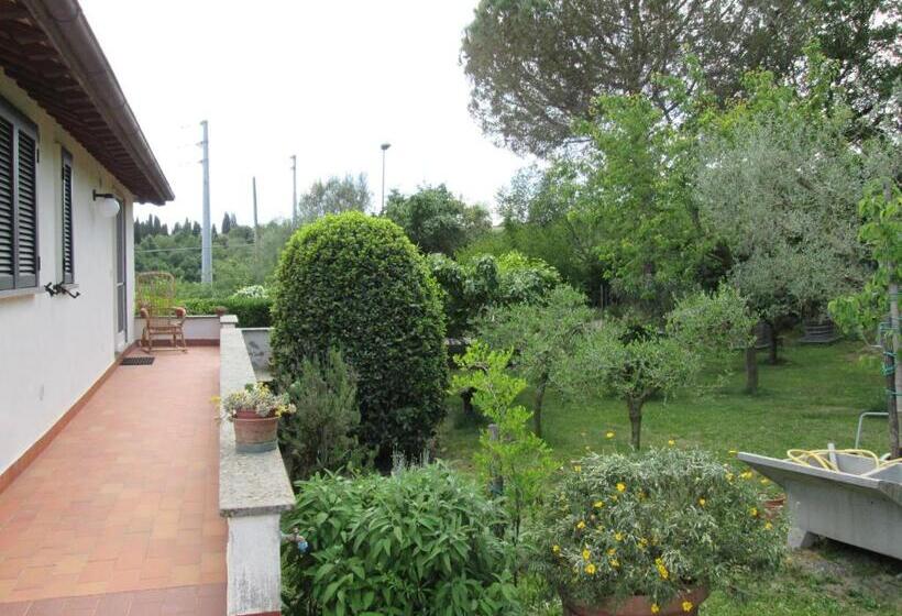 Aamiaismajoitus (B&B) Alloggio Turistico La Balocca