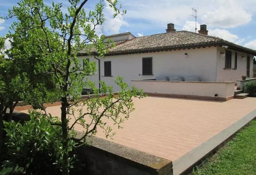 Aamiaismajoitus (B&B) Alloggio Turistico La Balocca