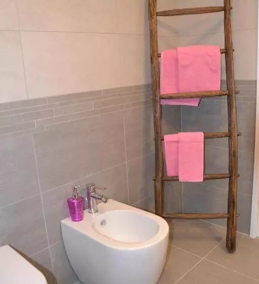 Aamiaismajoitus (B&B) Alloggio Turistico La Balocca