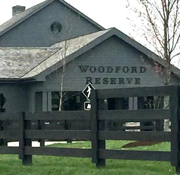 مبيت وإفطار Charred Oaks Inn