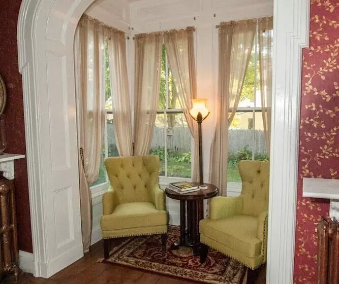 Aamiaismajoitus (B&B) I.b. Munson House