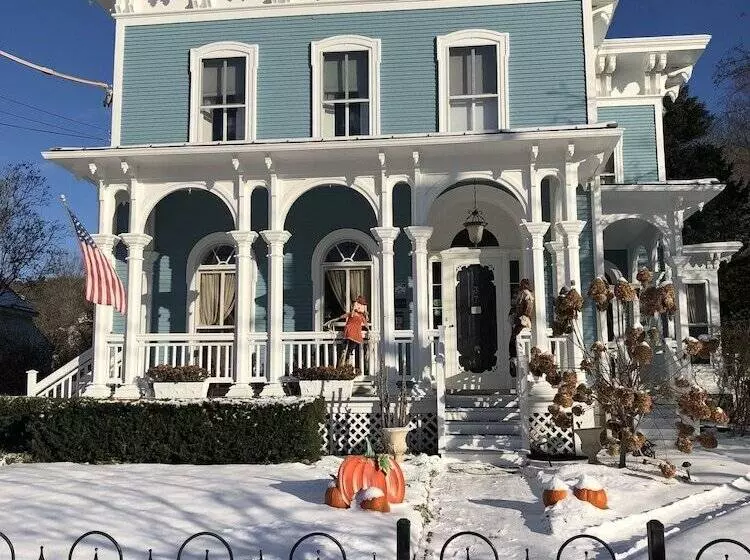 Aamiaismajoitus (B&B) I.b. Munson House