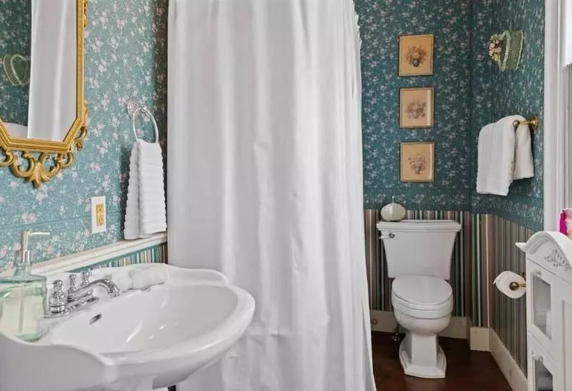 Aamiaismajoitus (B&B) I.b. Munson House