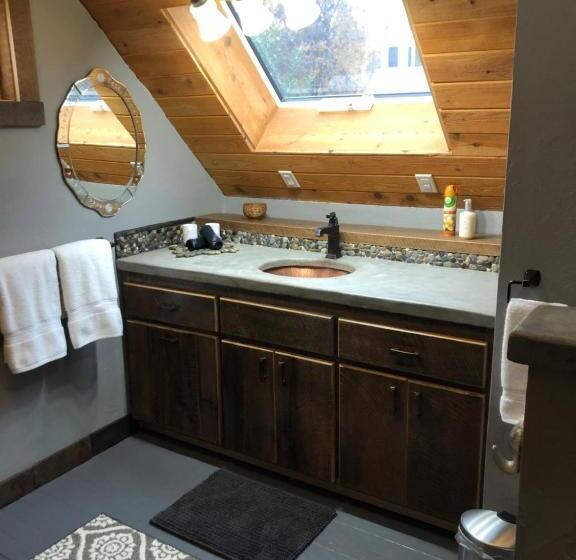 مبيت وإفطار The Whitmore Inn