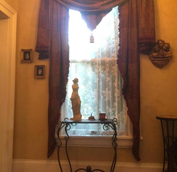 مبيت وإفطار The Whitmore Inn