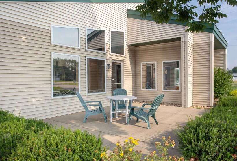 בית מלון כפרי Americinn By Wyndham Boscobel