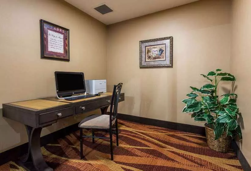 Hotelli Americinn By Wyndham Boscobel