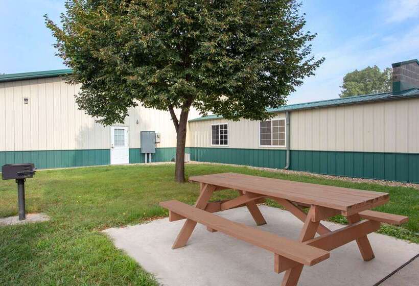 בית מלון כפרי Americinn By Wyndham Boscobel