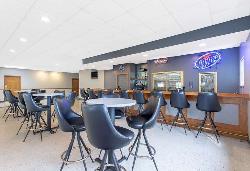 בית מלון כפרי Americinn By Wyndham Boscobel