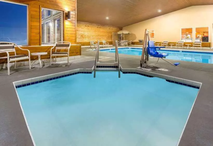 Hotelli Americinn By Wyndham Boscobel