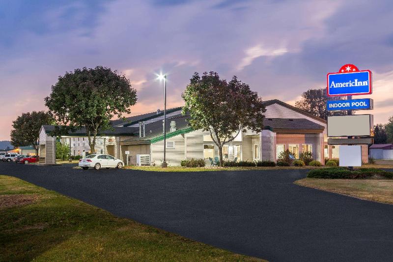 בית מלון כפרי Americinn By Wyndham Boscobel