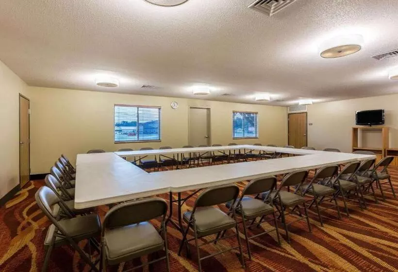 Hotelli Americinn By Wyndham Boscobel