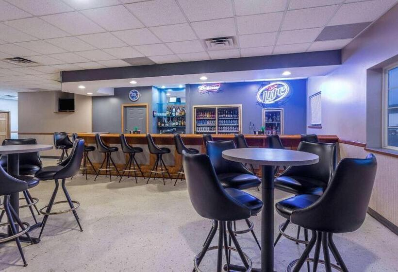 בית מלון כפרי Americinn By Wyndham Boscobel