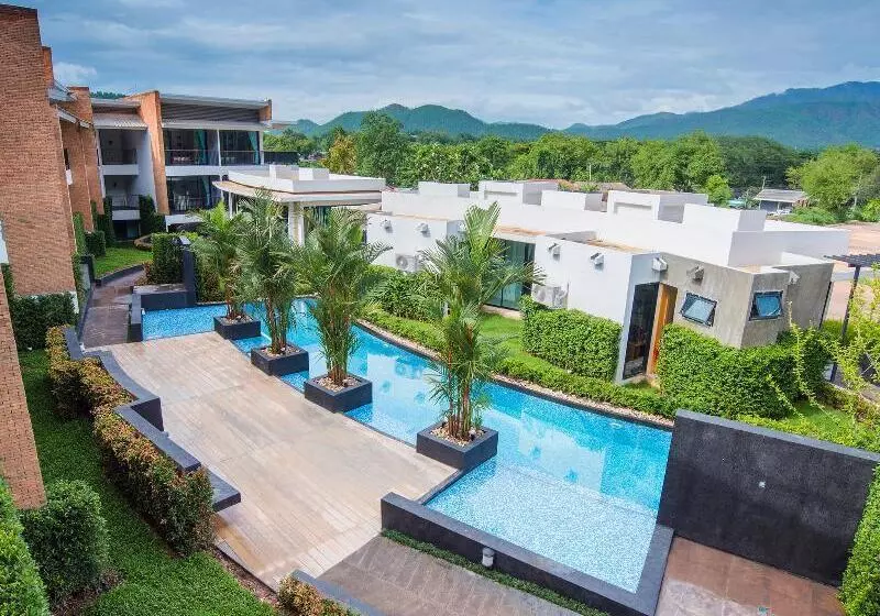 هتل B2 Mae Hong Son Premier