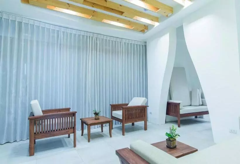 هتل B2 Mae Hong Son Premier