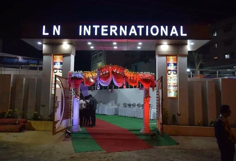 ホテル L N International