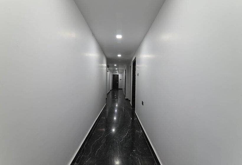 ホテル L N International